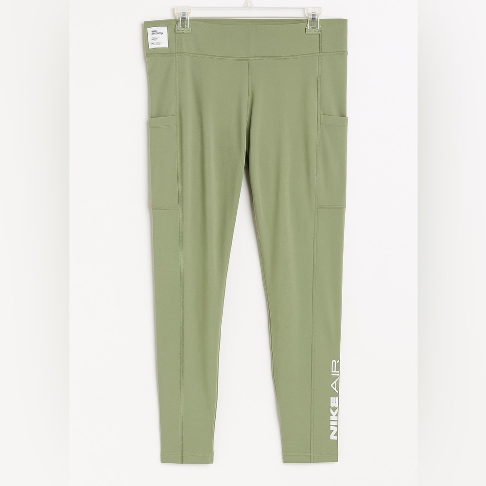 New With Tags | Nike Air Pistachio Green Leggings | Size 1X 🧘‍♀️